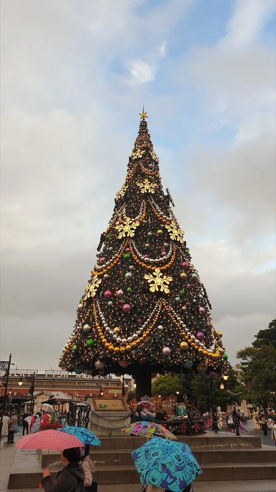東京ディズニーシーのクリスマスツリー