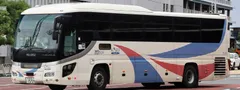 いちばん安いのは夜行バス